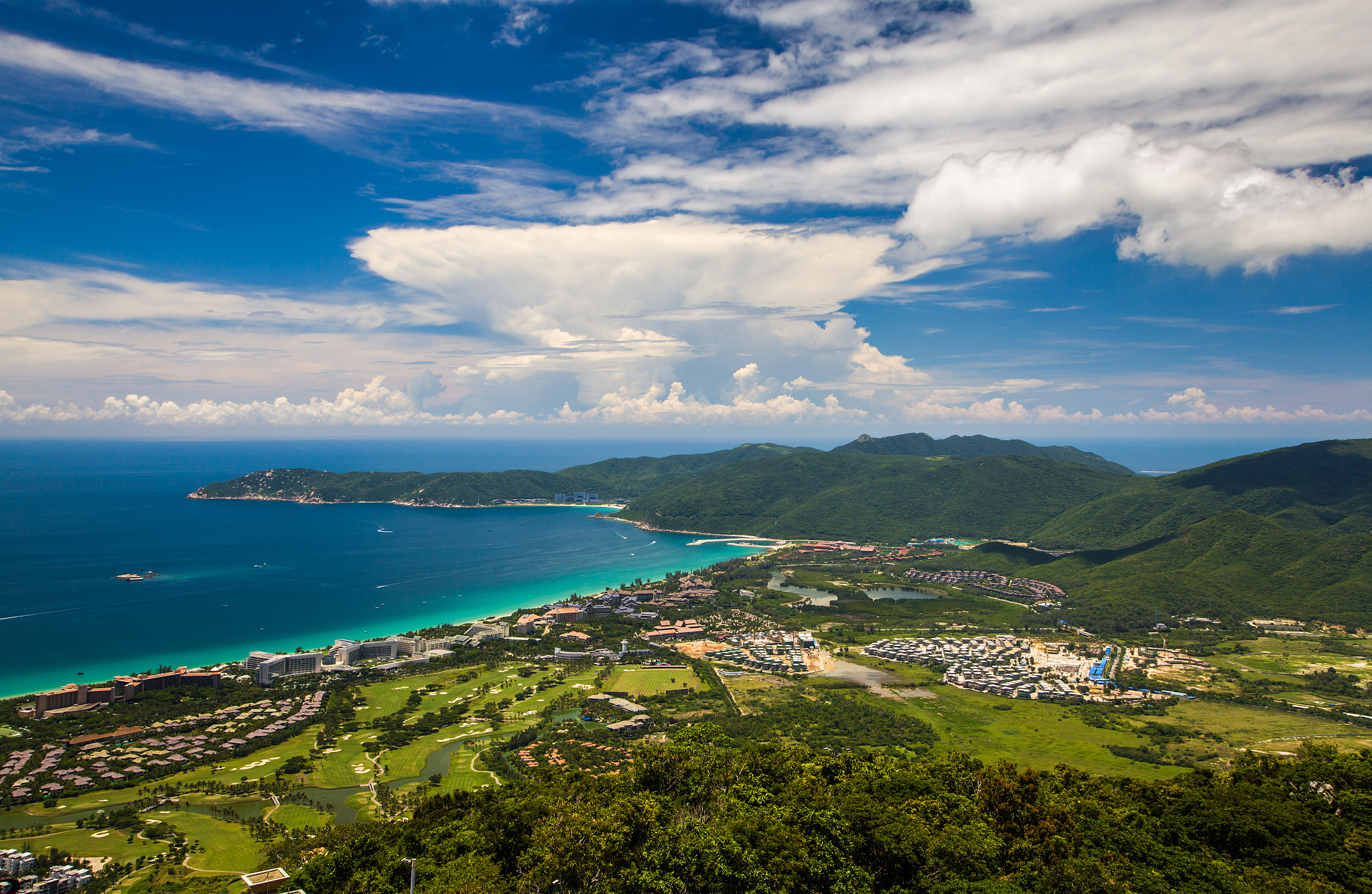 海南海棠湾露营小镇：推动旅游发展，助力地方经济
