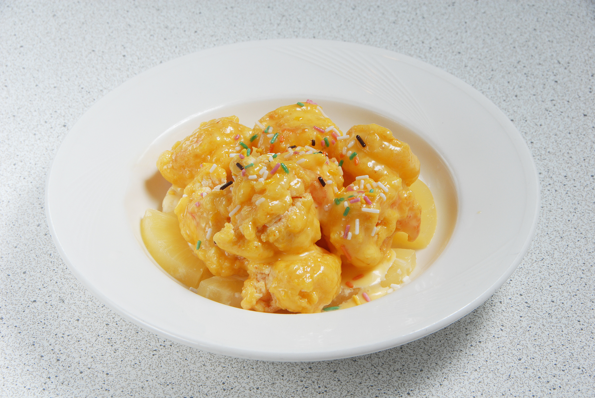 shrimp ball with pineapple