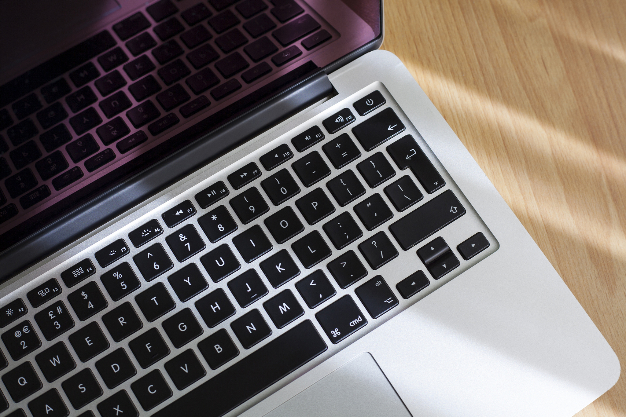 安全基线构成：政策、控制措施、配置、审计和培训