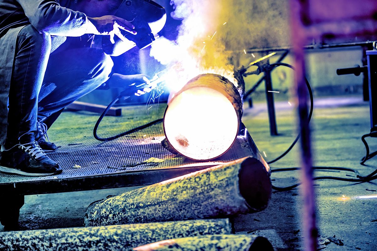 南京机电工业技工学校2021年招生简章 - 报名指南及专业介绍