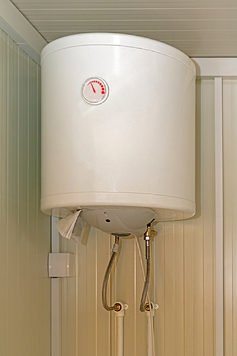 美的扁桶系列电热水器：高效节能、智能便捷，舒适生活新选择