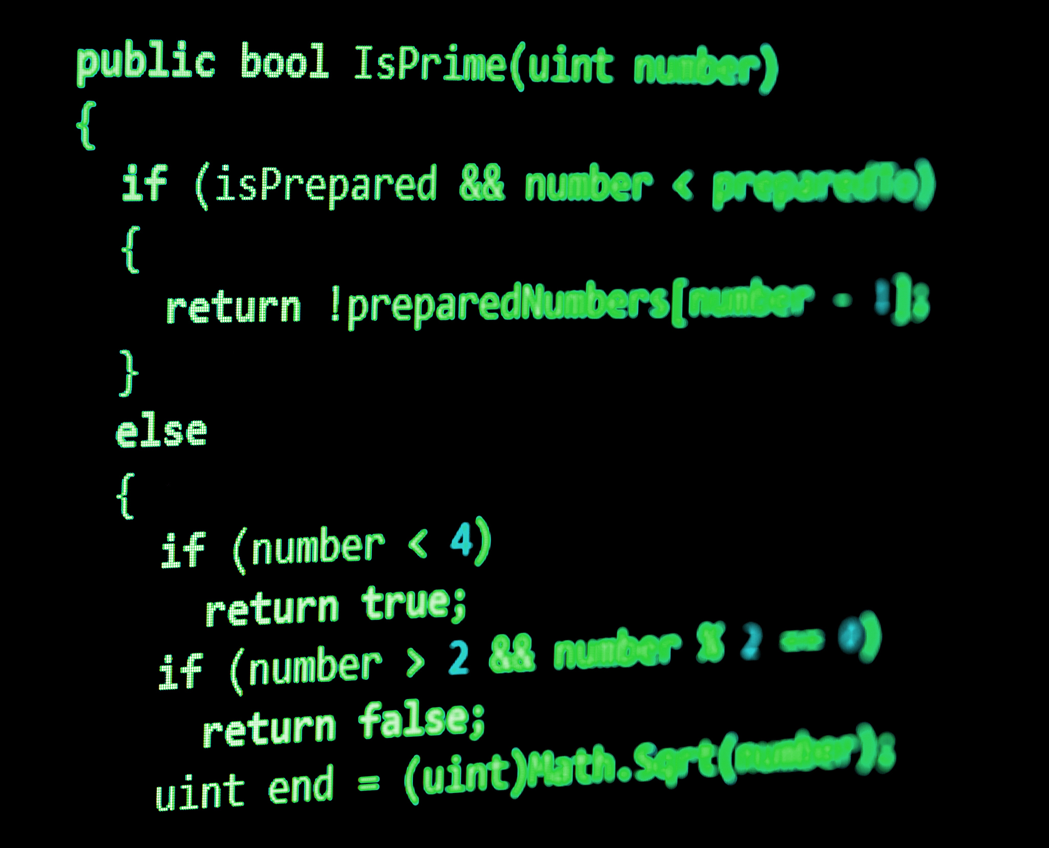 C语言三角形面积计算代码解析：修复循环逻辑错误