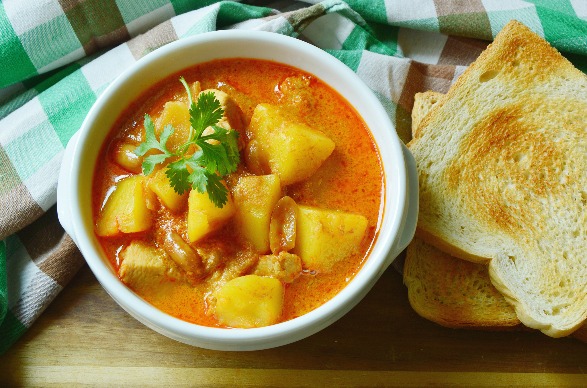 chicken mussaman curry