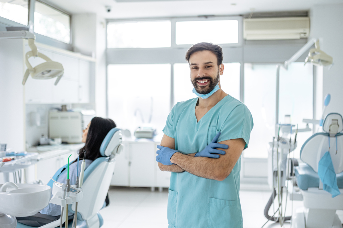 贵州职校口腔医学技术专业就业前景好不好？好就业吗