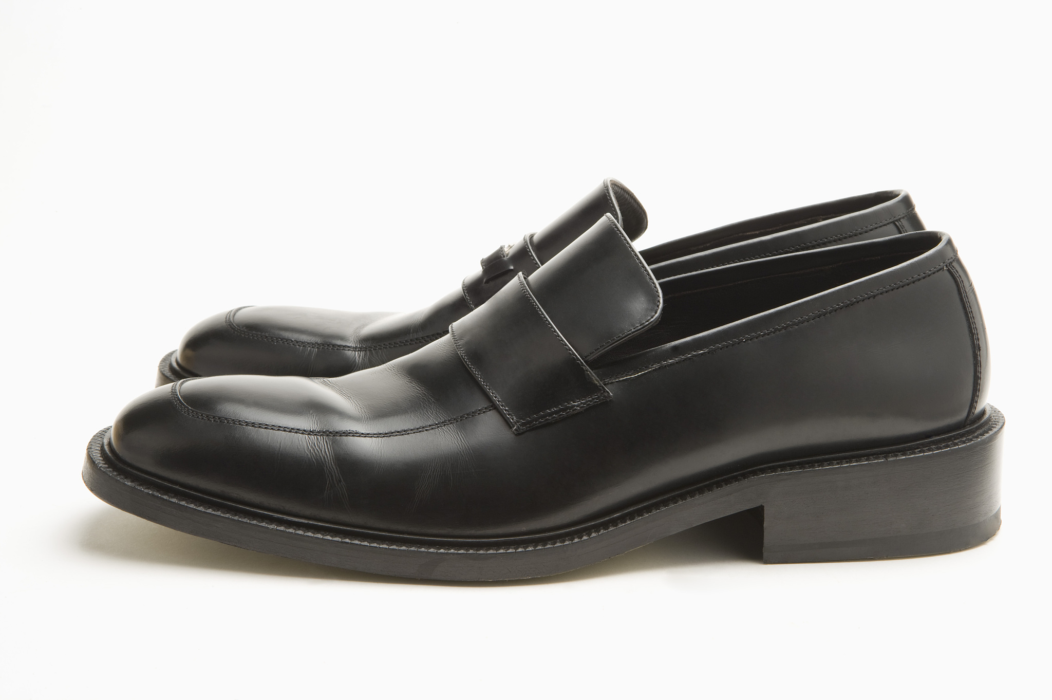 佐丹奴皮鞋品牌介绍：中高档品质，经典时尚，舒适耐穿