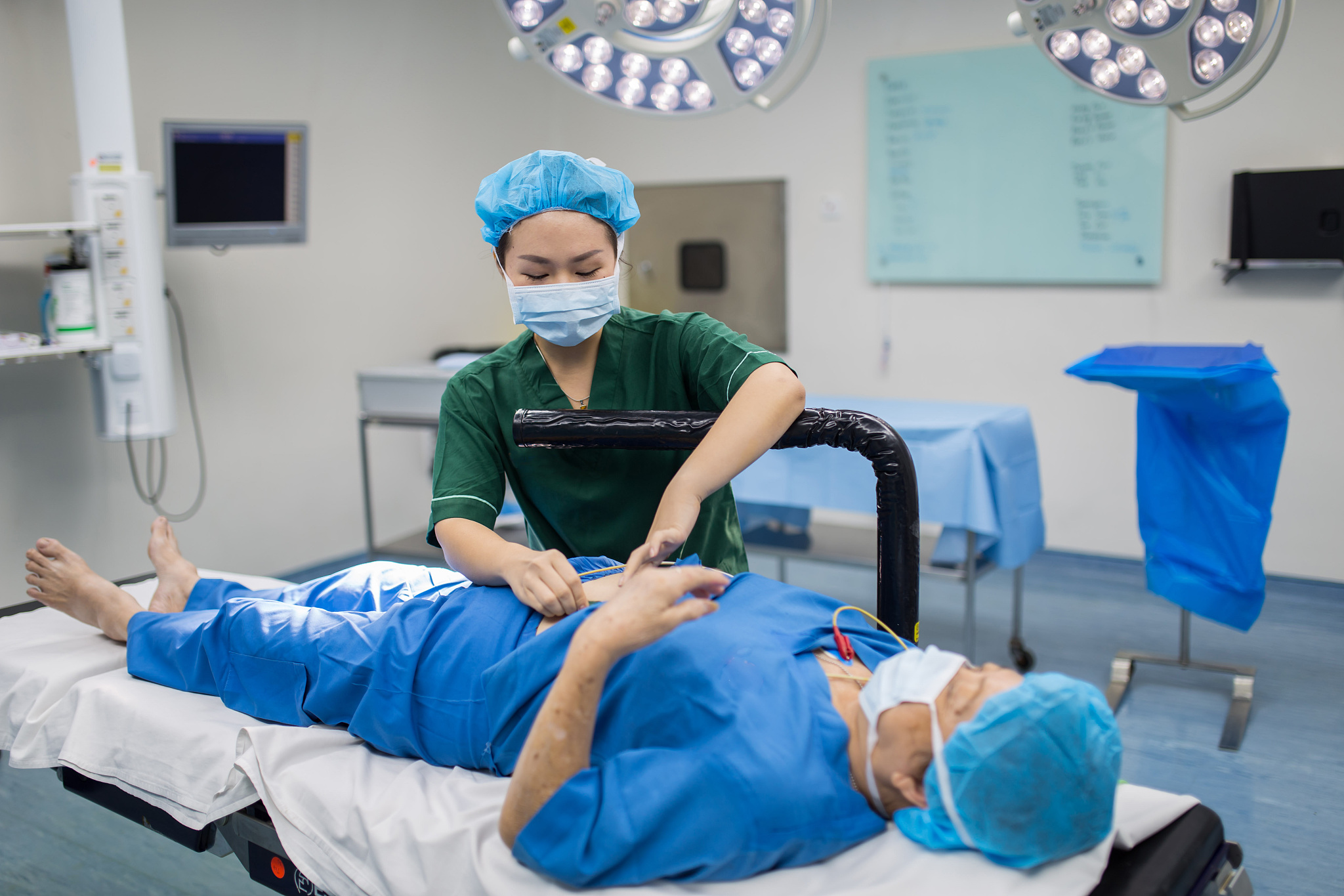 善存复合维生素海外版和国产版哪种更适合中国人