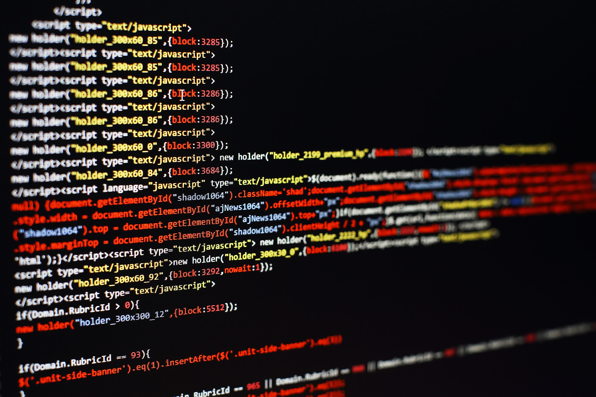 有一个规则：分组1：5-95分组二：96-145分组三：146-195分组四：196-245是四组数字的范围我有若干个数字若是都是同一范围内的则返回true和对应的分组否则返回false