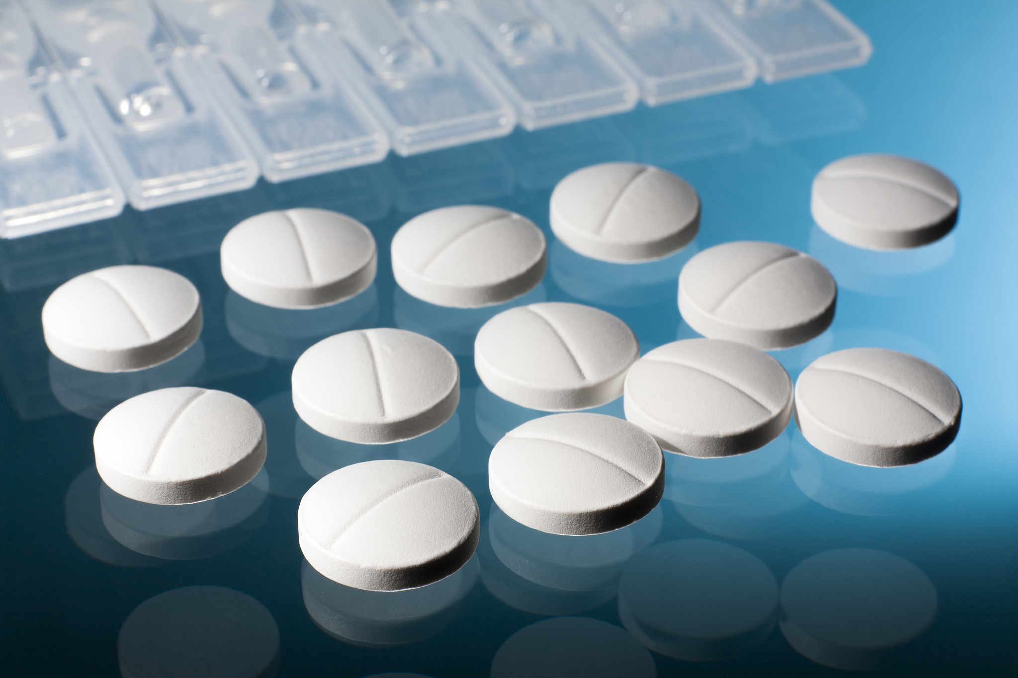 white pills tablets