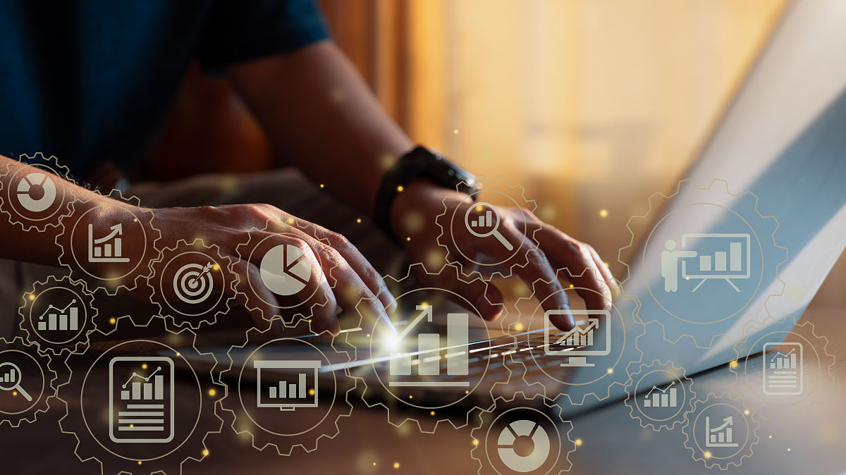 以腰椎腰托调节性能改进为题目介绍该项目的技术点和创新点