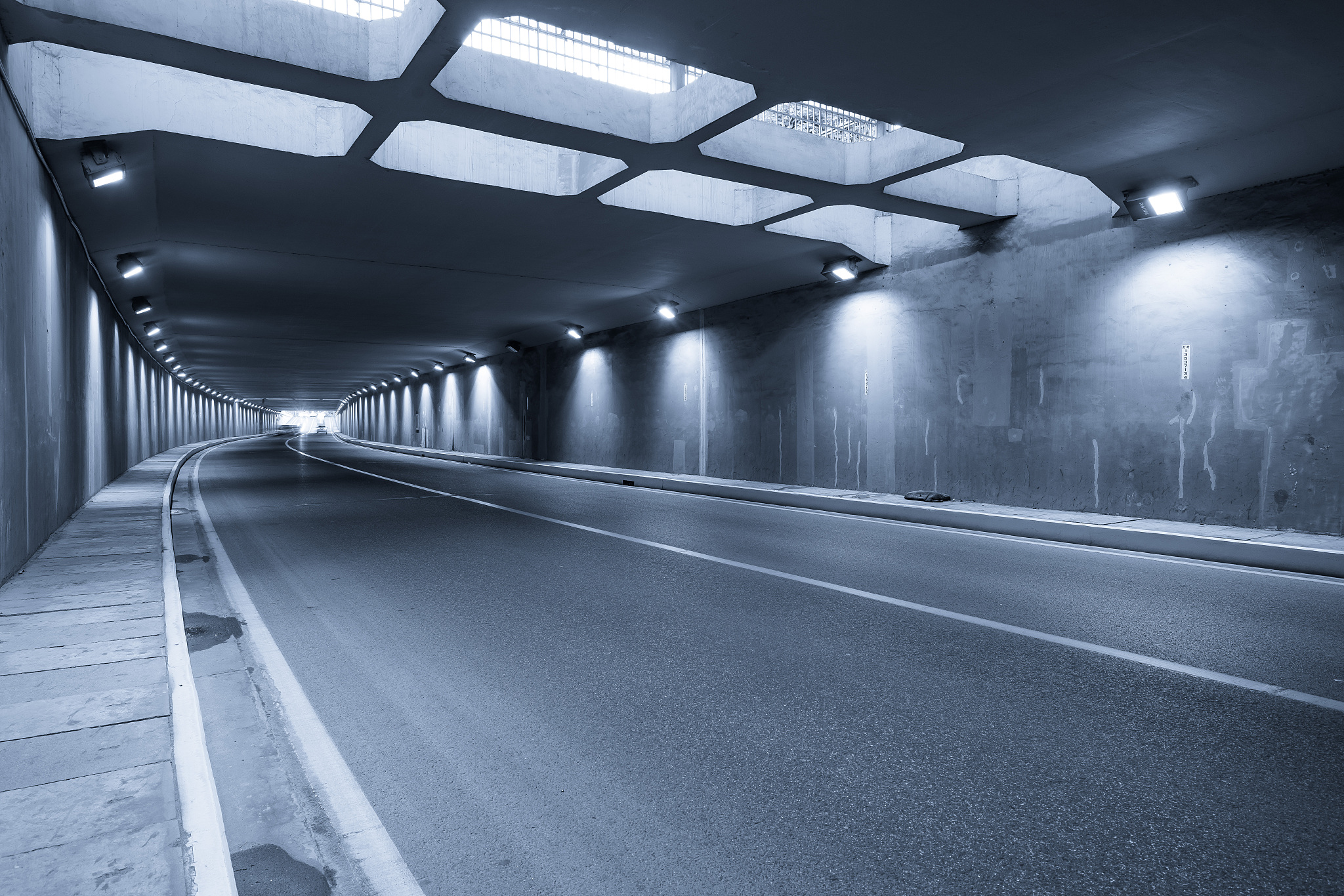 隧道防爆应急灯 - 紧急照明，保障安全疏散