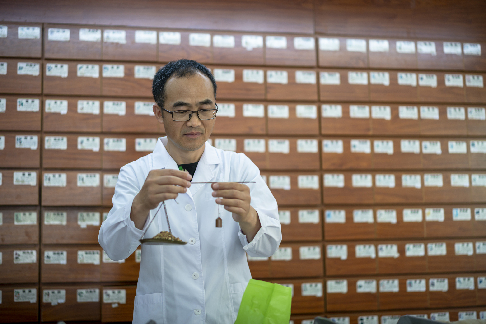 成都中医药大学中药学专业：培养高素质中药人才