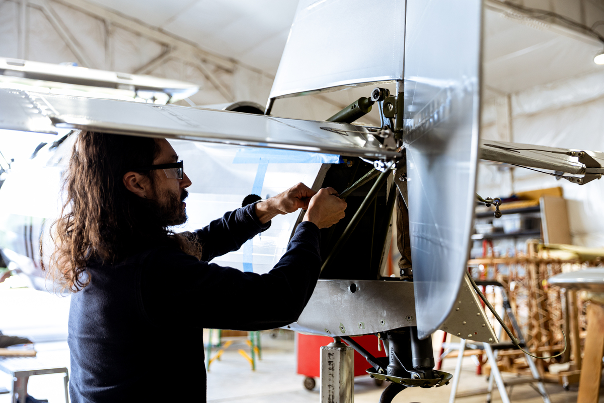 贵阳飞机维修专业院校推荐：就业前景广阔