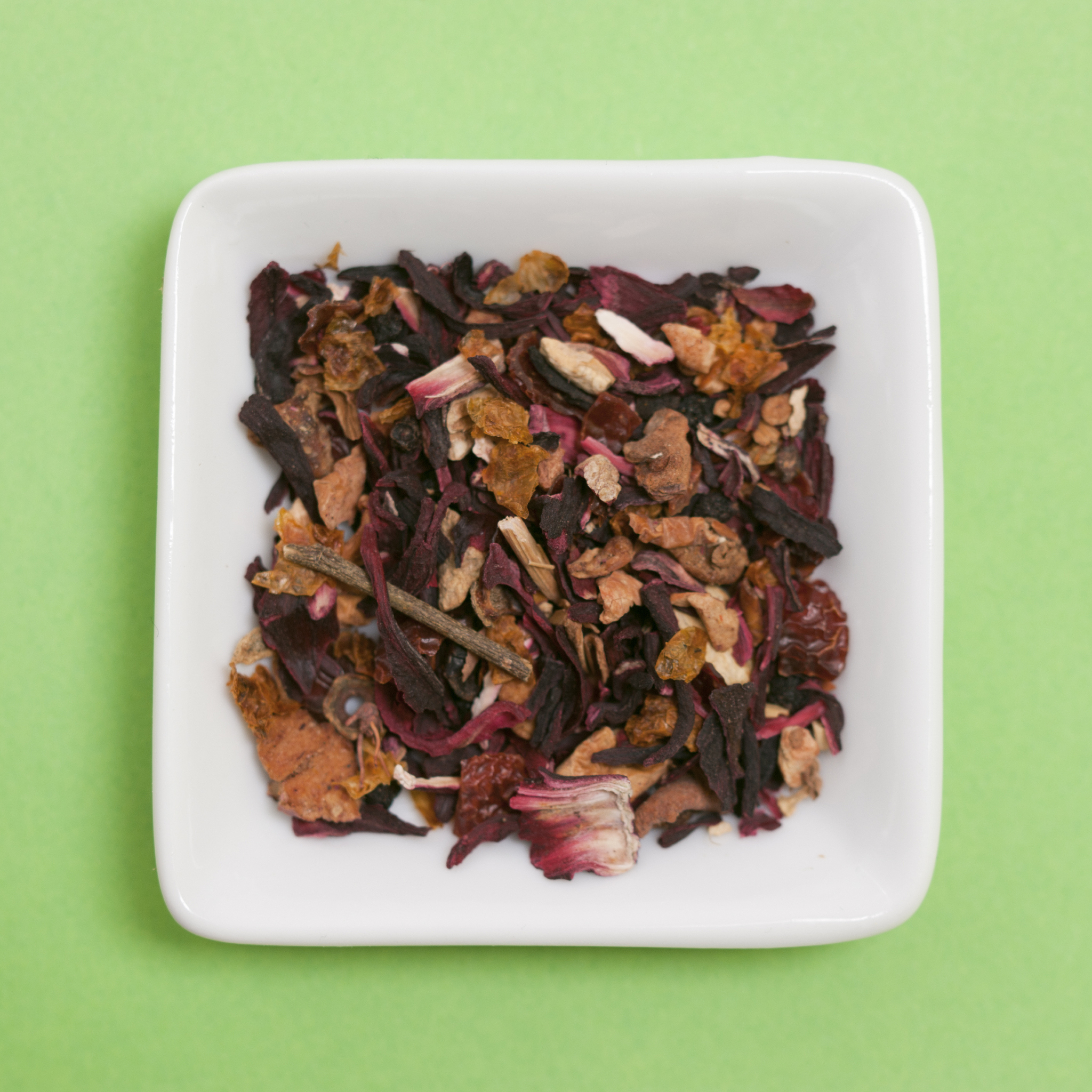 茶叶加一物脂肪都让路祝您刮掉一身的肥油肚子大脂肪多血脂高又不想运动怎么办？点个免费的小红心我来告诉你怎么瘦可以用绿茶十克干荷叶十克干山楂十克泡水当茶饮每天饭后喝一杯坚持一周记得评论区告诉我你瘦了多少斤。上述内容进行洗稿开头吸引人内容简单易懂符合短视频爆款文案