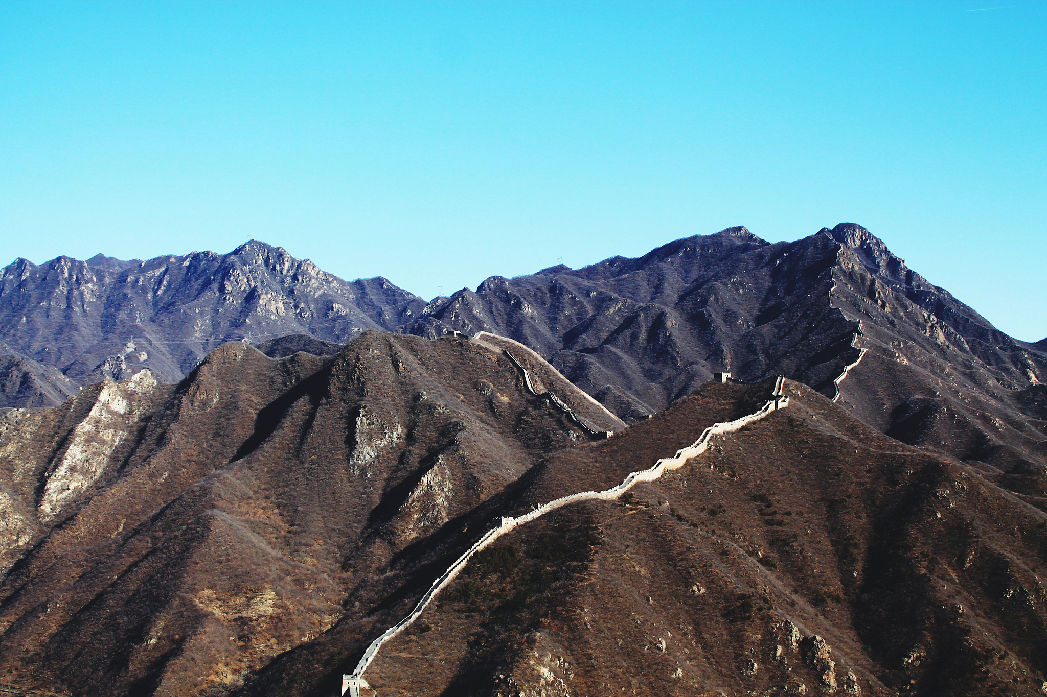 帮忙改写下面的文段：1知道我国的地理位置、领土面积、海陆疆域、行政区划。知道台湾自古以来是我国不可分割的一部分祖国的领土神圣不可侵犯。2了解我国领土辽阔地形多种多样知道我国山河壮美是一个世界自然遗产众多的国家进一步感受祖国的美丽。感受世界自然遗产的价值初步建立关注世界自然遗产的意识。3了解我国不同地区自然环境的差异知道并理解这些差对人们的生产和生活方式的影响。4知道我国是一个统一的多民族国家各民族