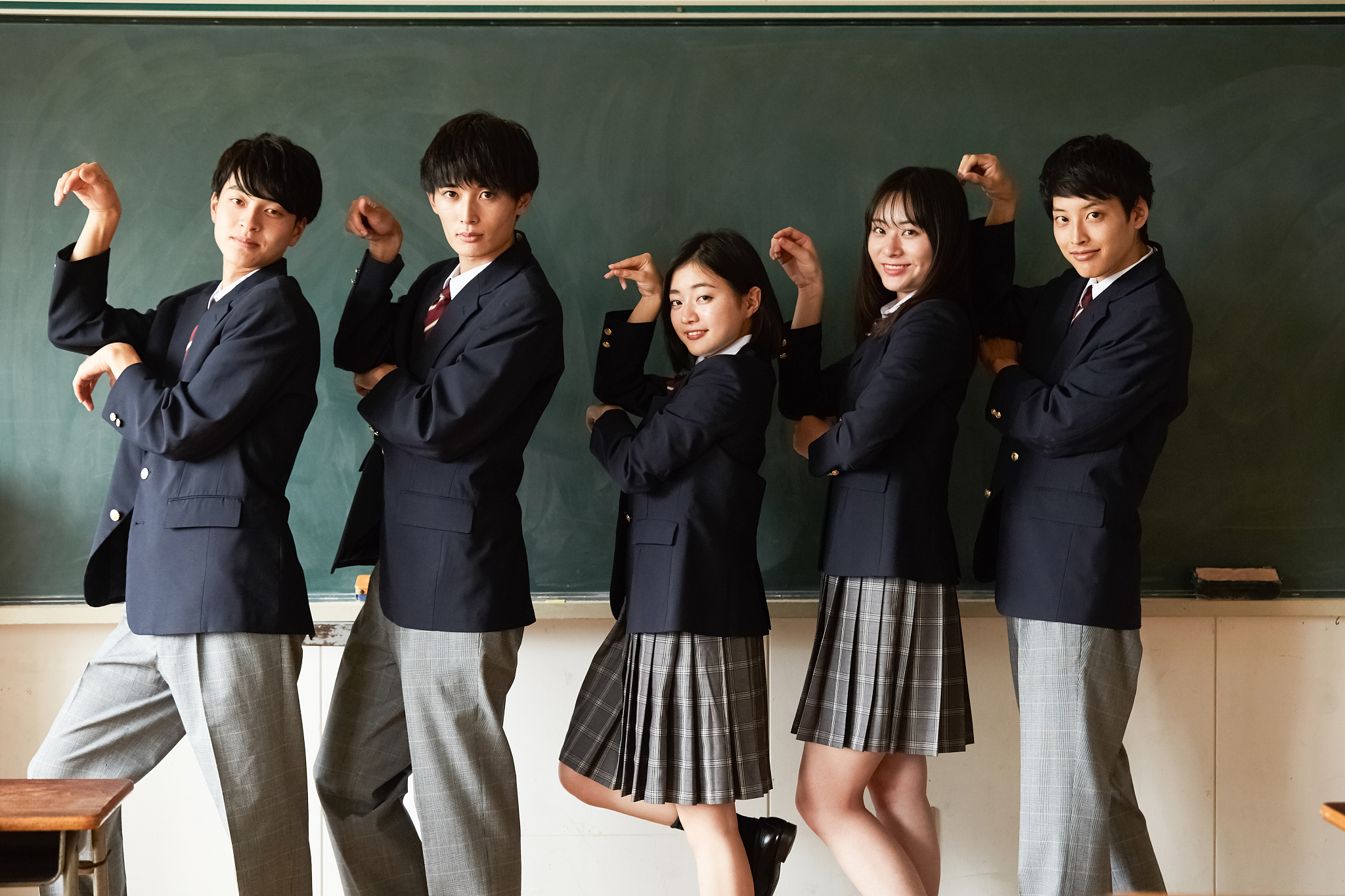 校服之争：一场关于正义与自由的青春物语