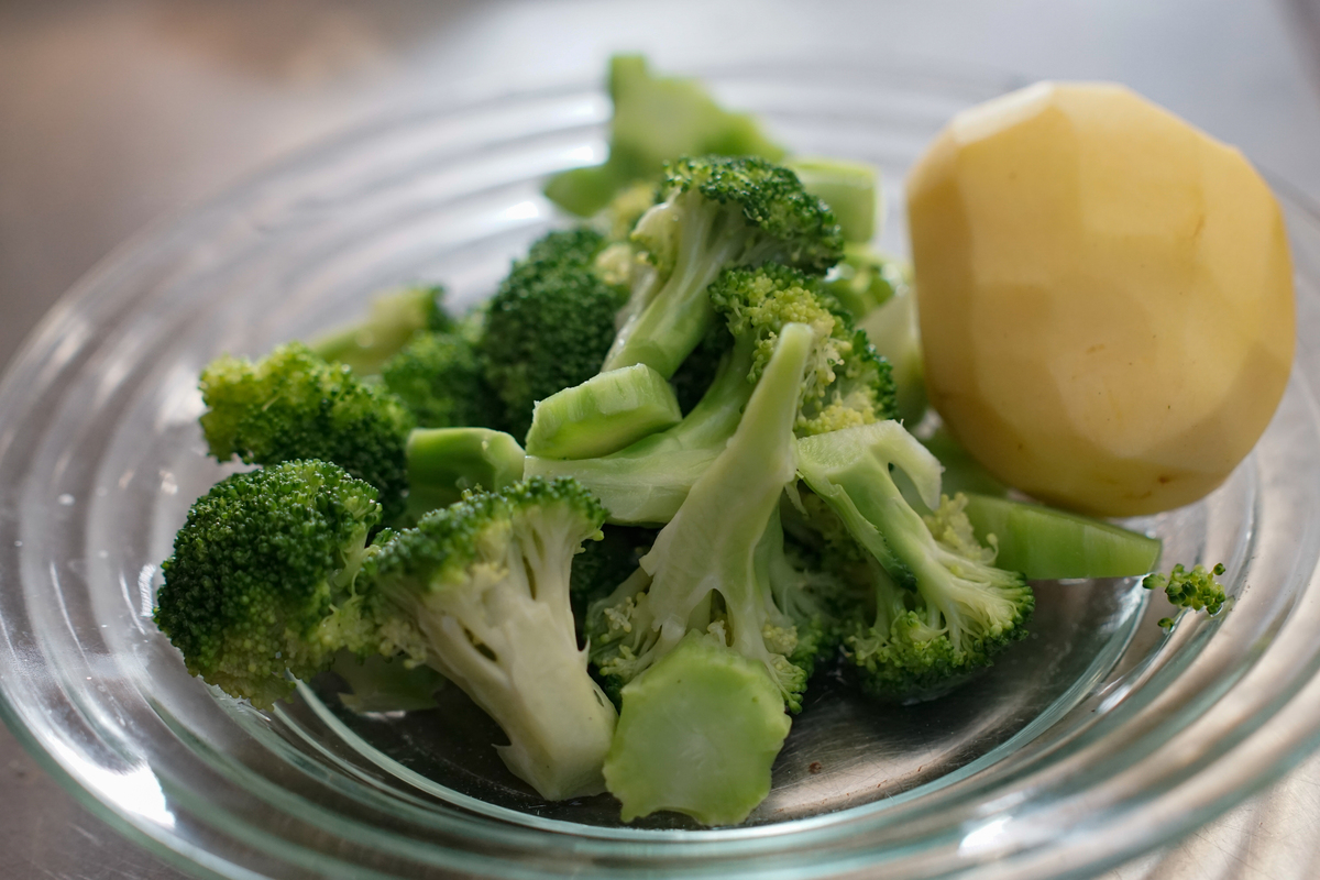 青菜芥蓝牛肉土豆丝一碗白饭，揭秘你的饮食偏好！
