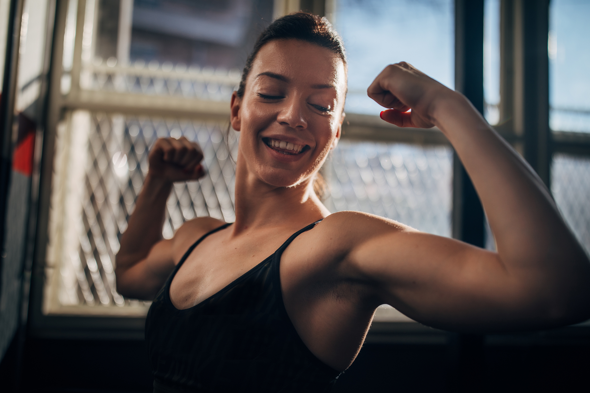励志健身：从普通女孩到肌肉女神的蜕变之路