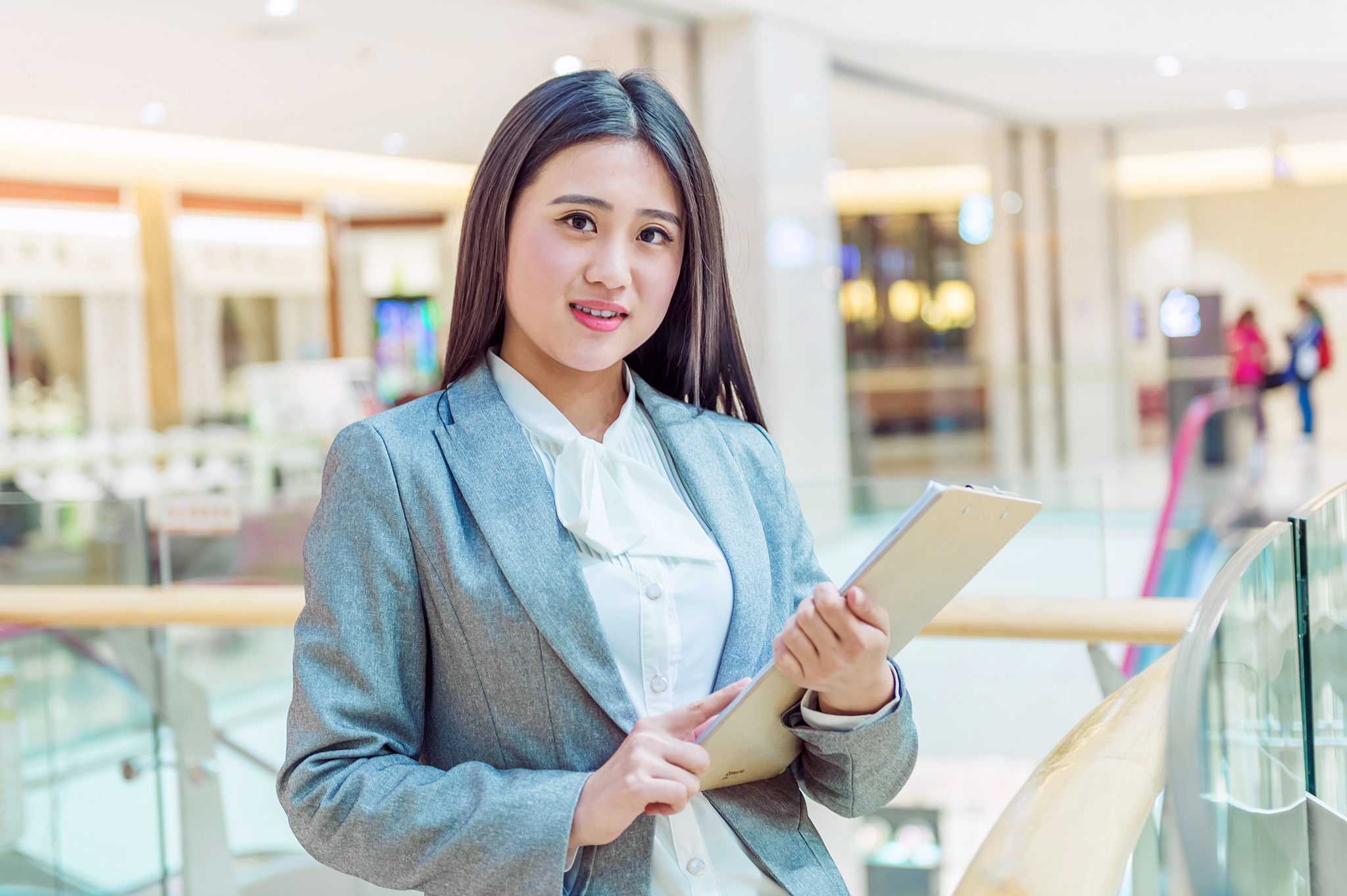 女生比较吃香的十大专业 哪些专业好就业