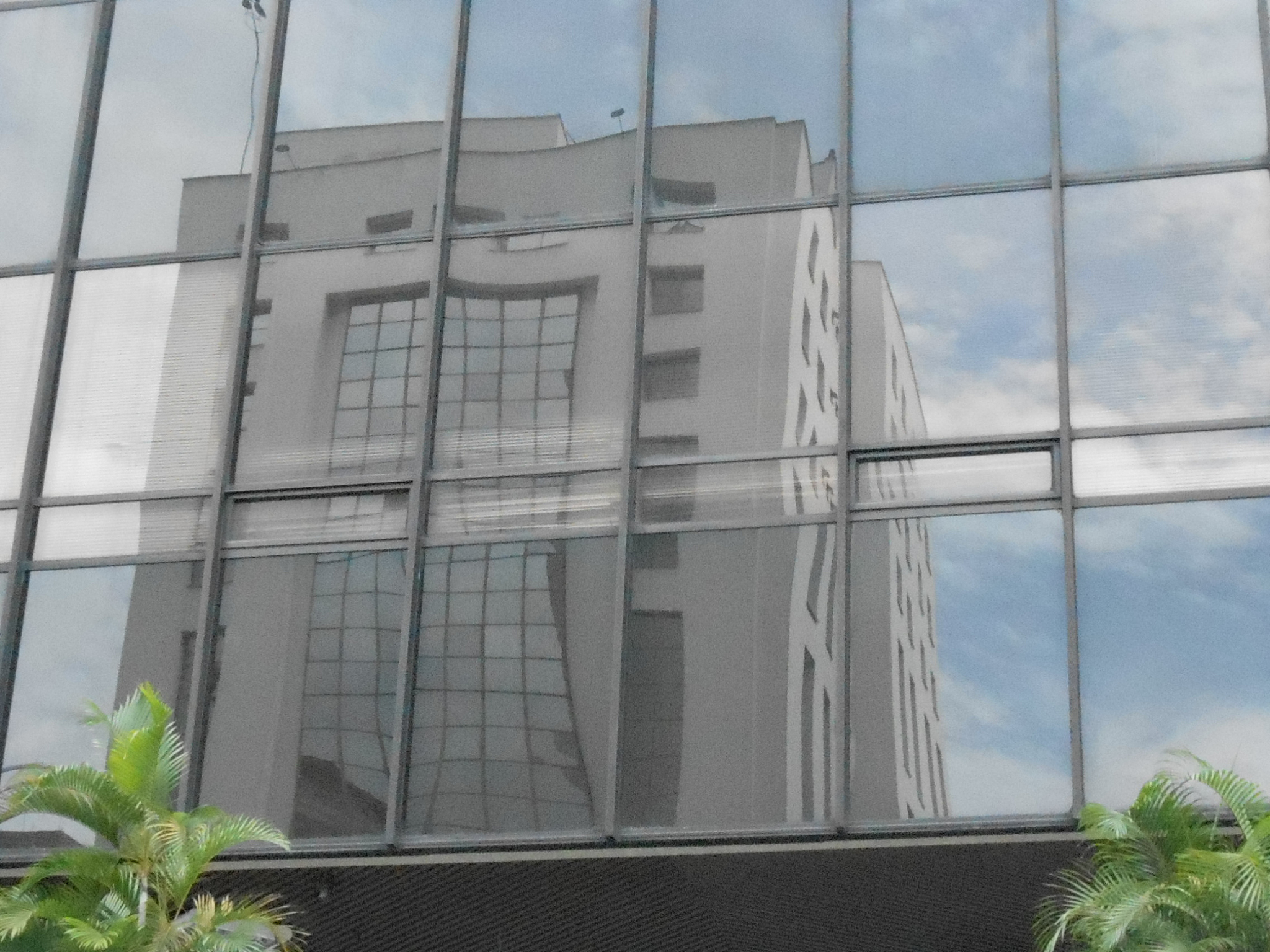 雨棚属于哪一项分部？ - 建筑外装工程解析