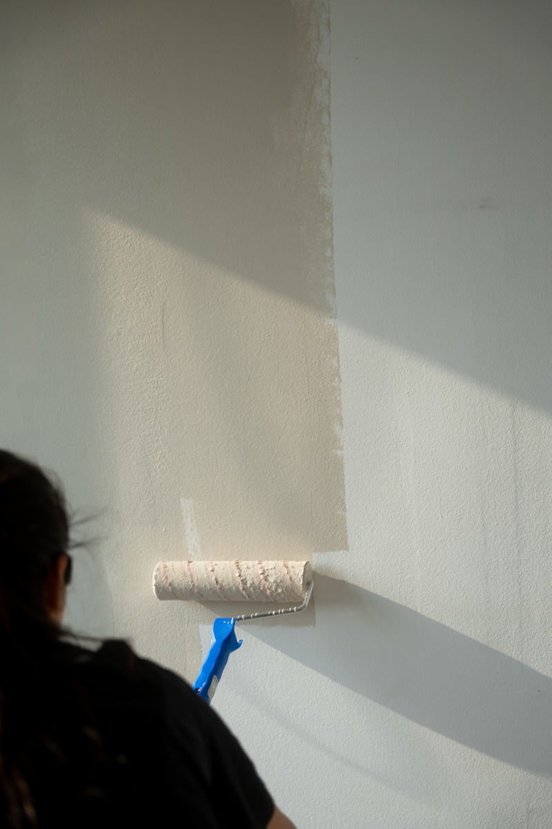 刷漆顺序是否正确？先底漆后混面漆刷两遍