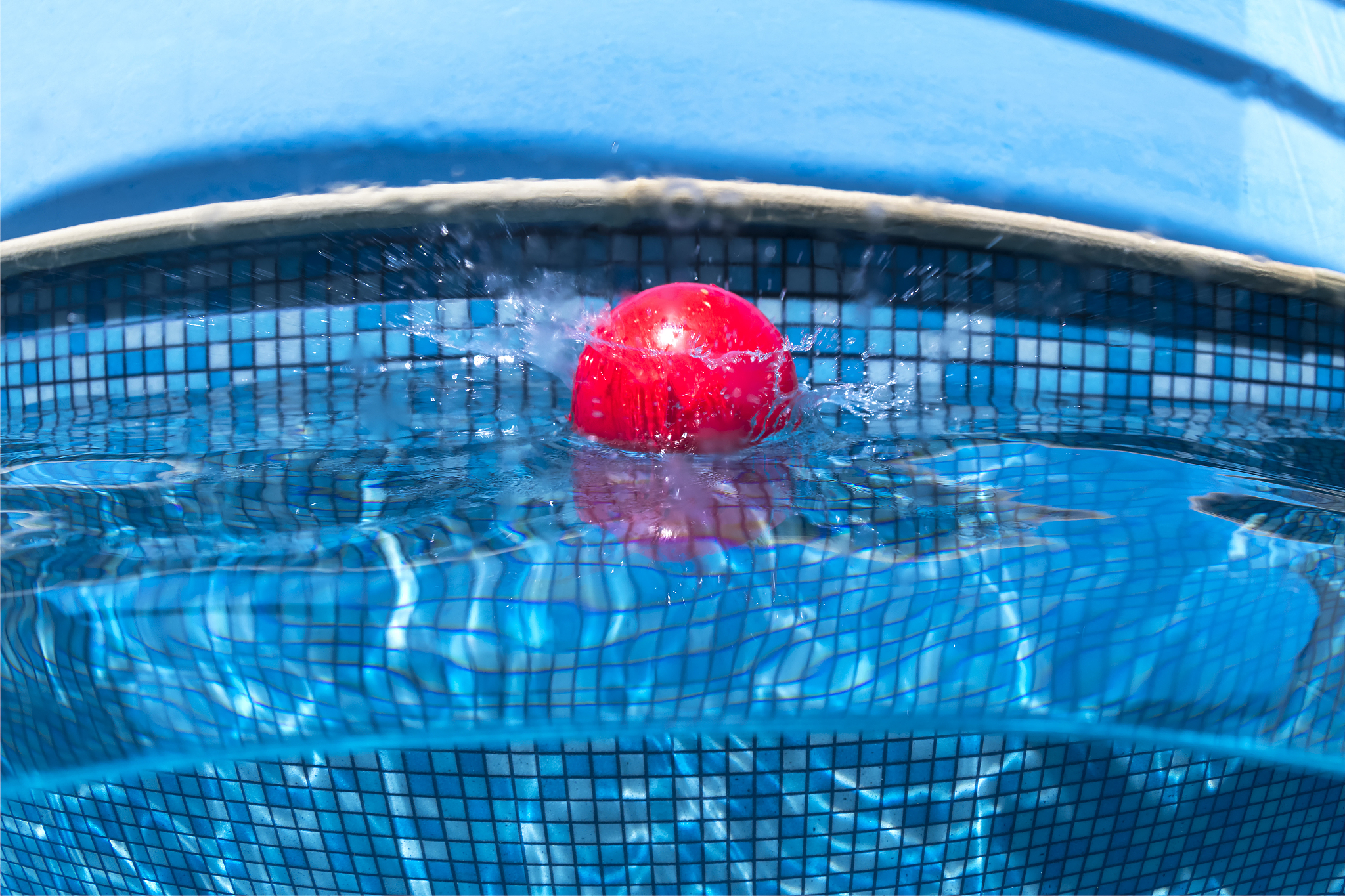 fun in the swimming pool