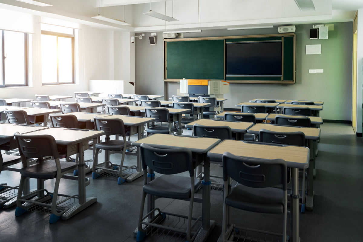 教学楼建筑类都配置了哪些设备设施