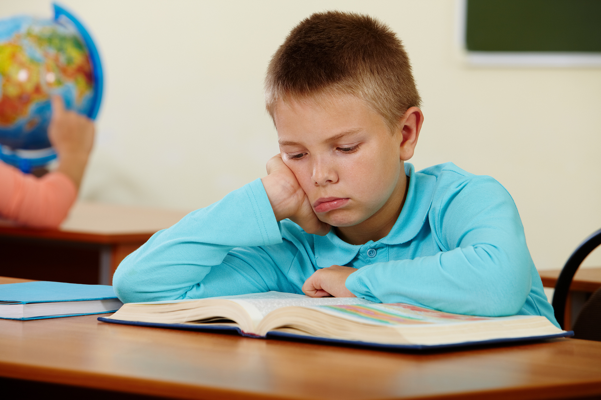 reading kid