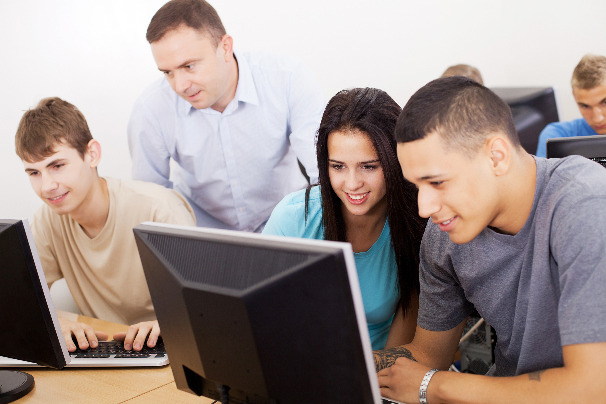 2022年贵阳兴筑工业学校电子技术专业招生