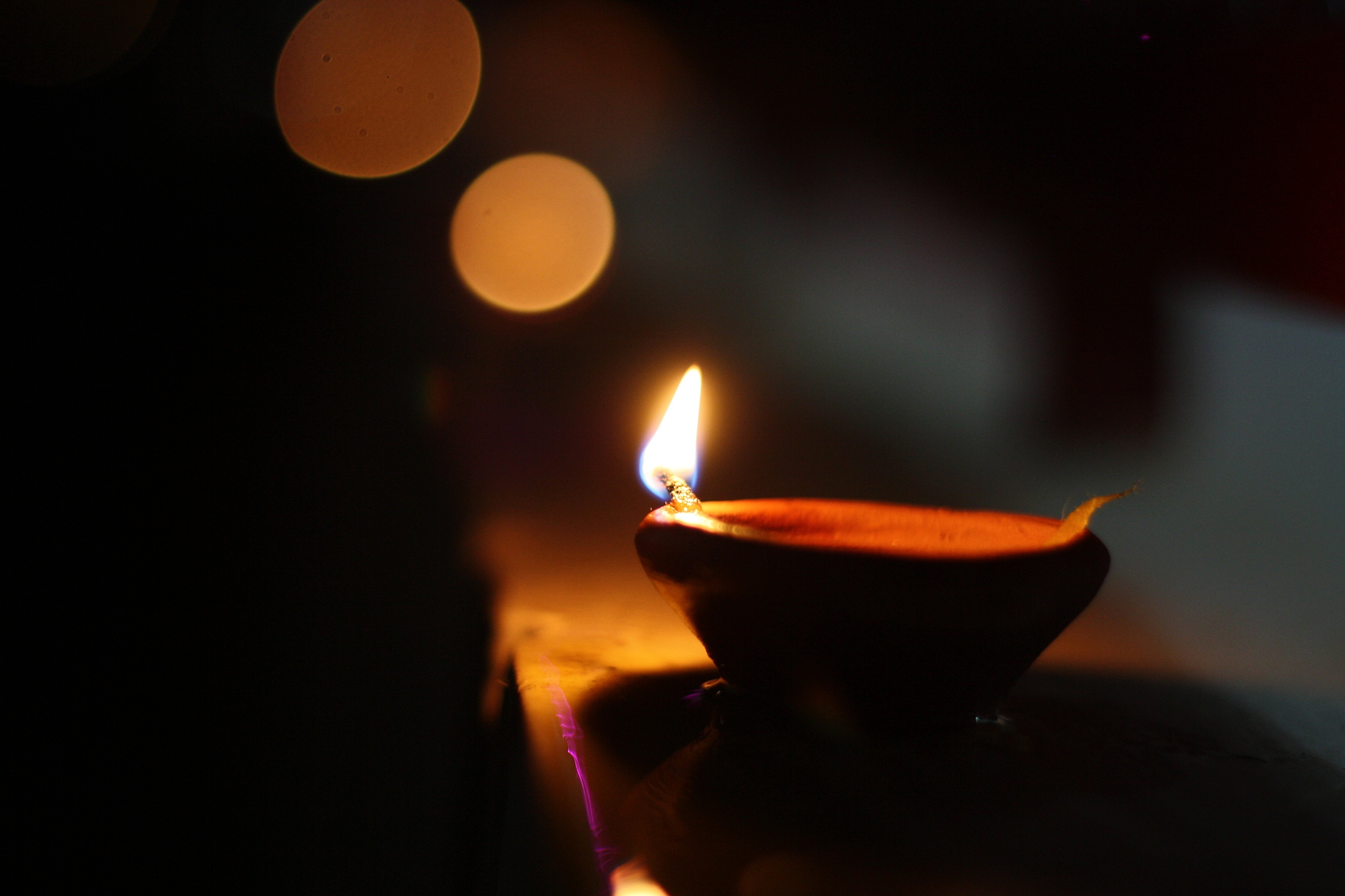 亲人去世后，还能知道我想他吗？