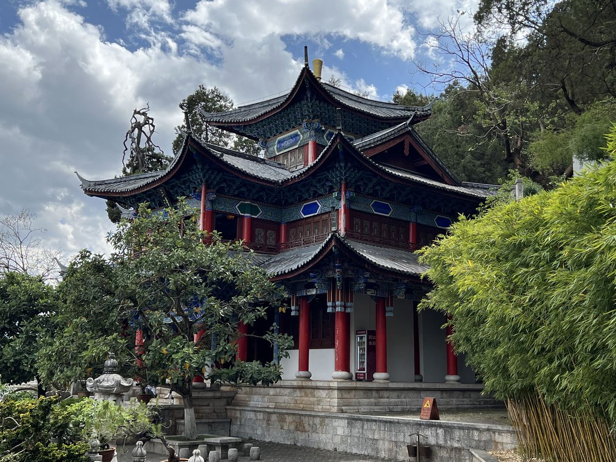 云南20世纪建筑遗产：探秘历史与文化