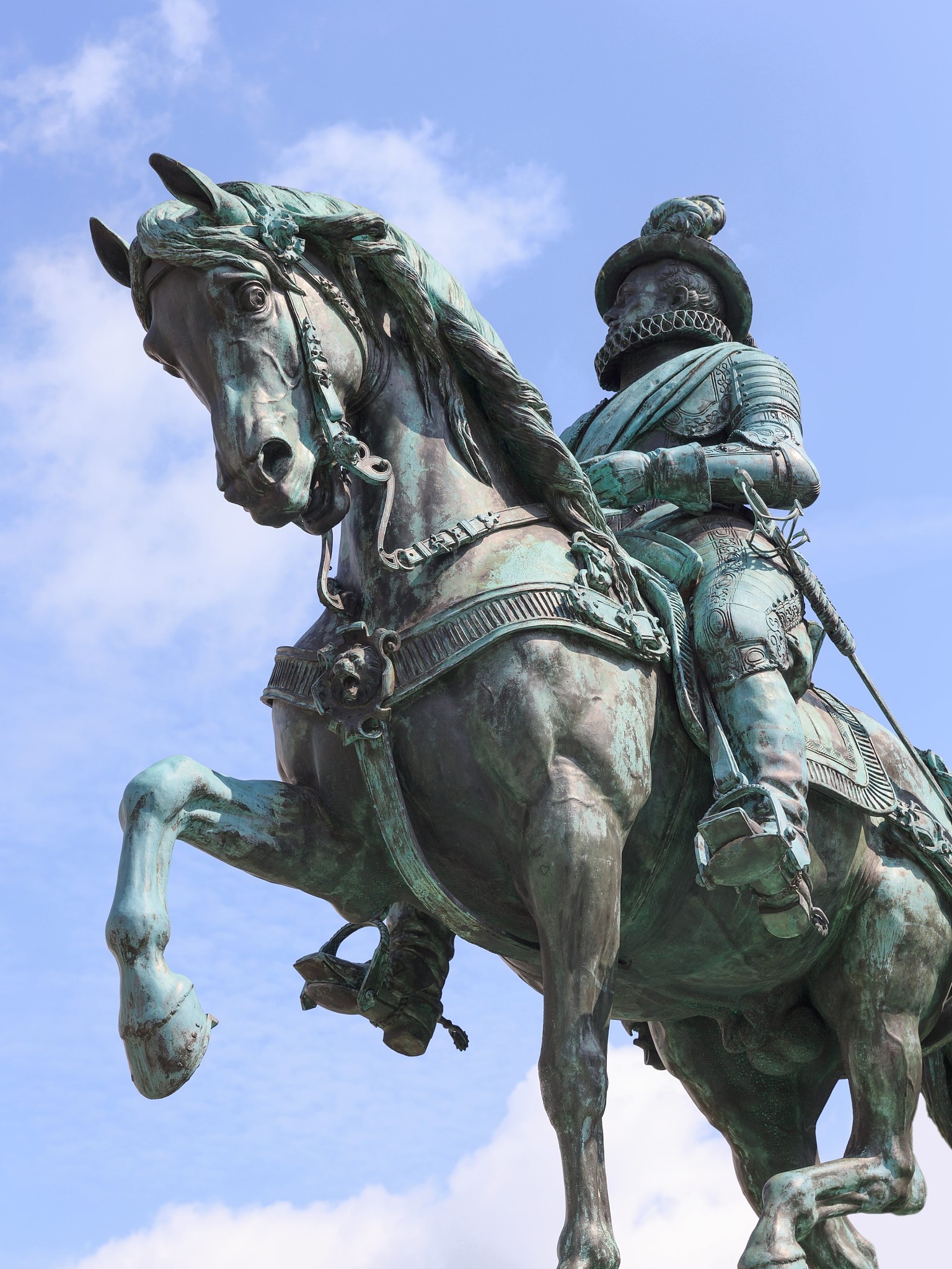bronze statue of william orange as horseman in the hague, made i