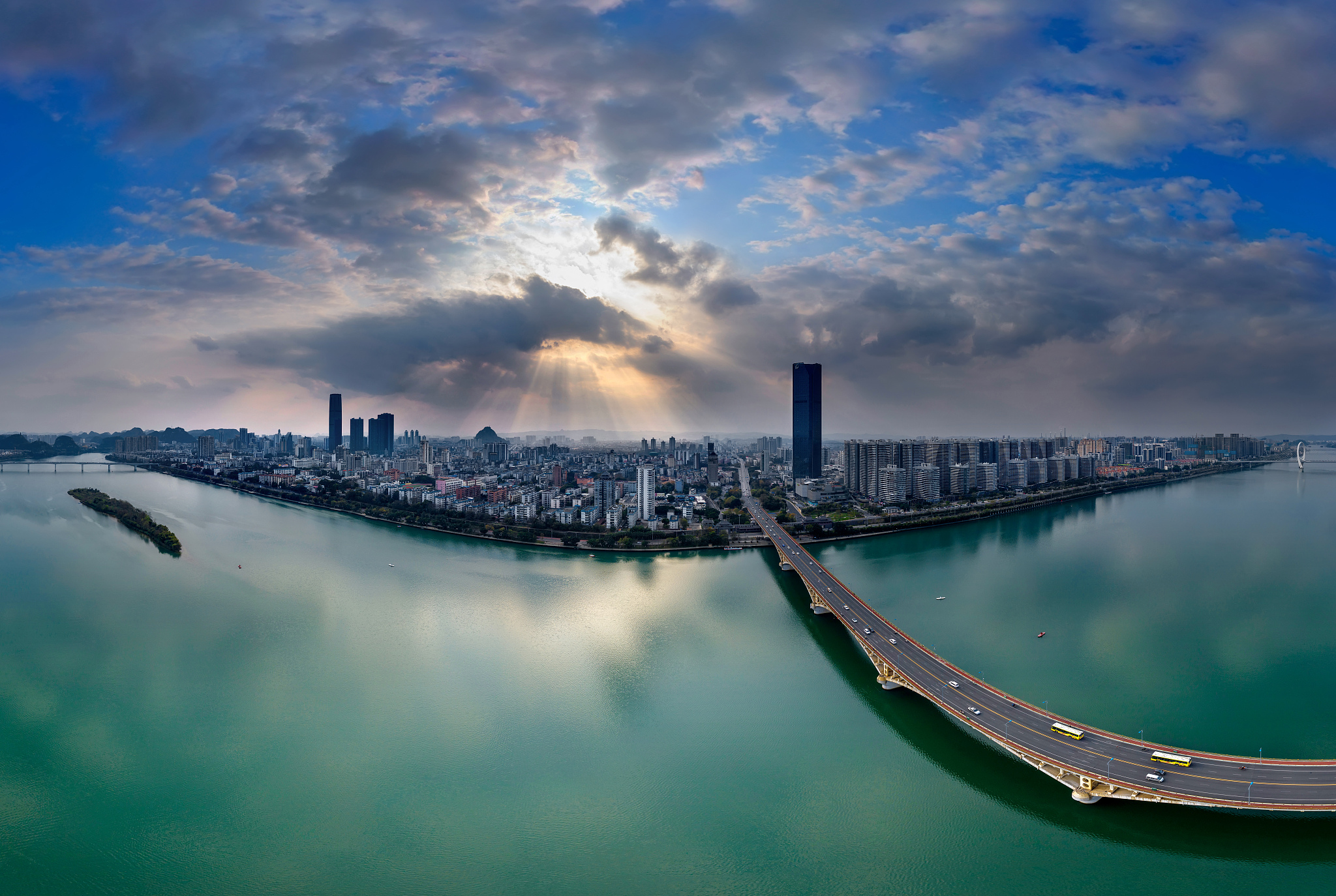广西柳州市中心壶东大桥柳州三桥