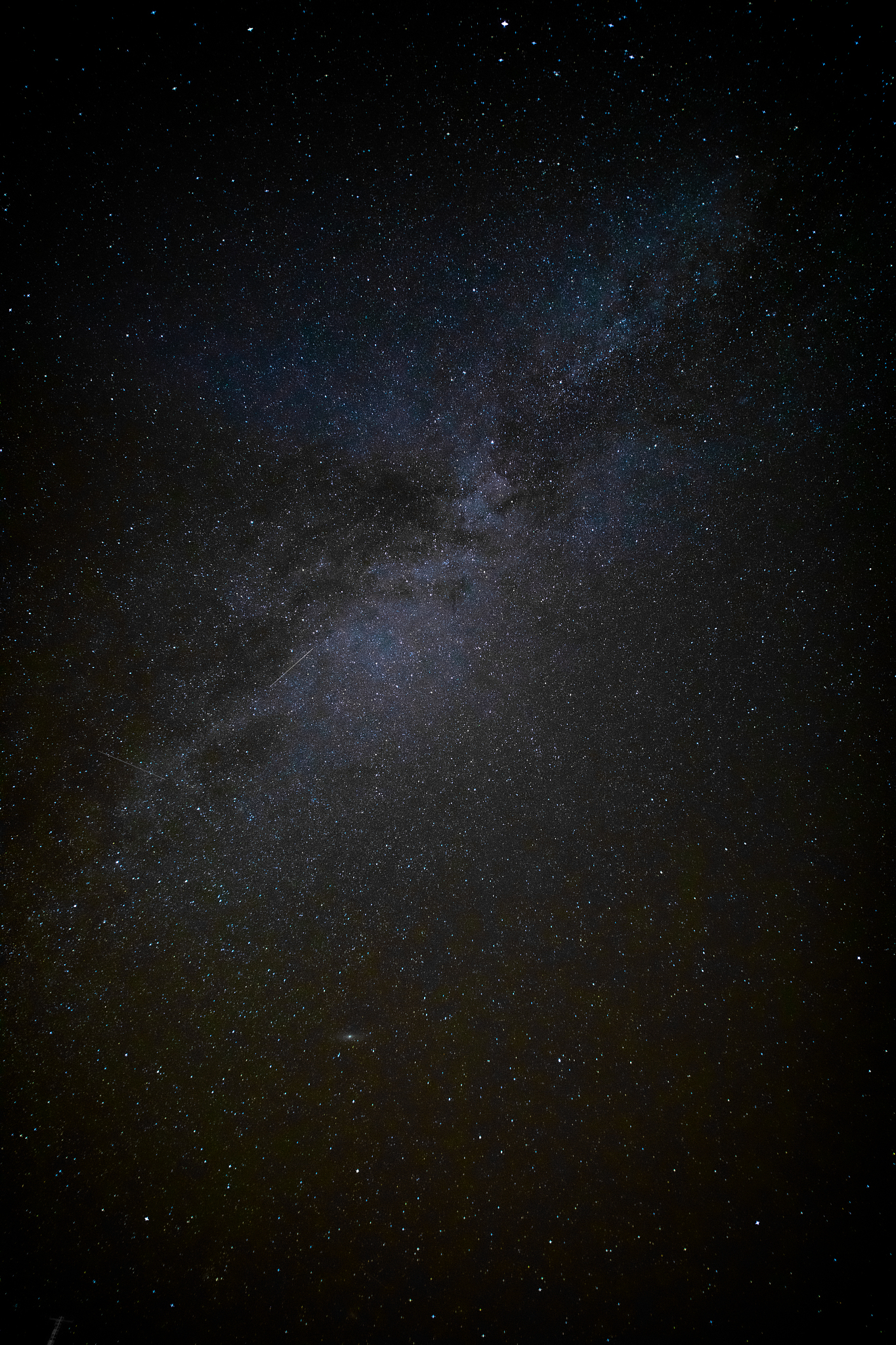 the milky way can be seen very well in the starry sky