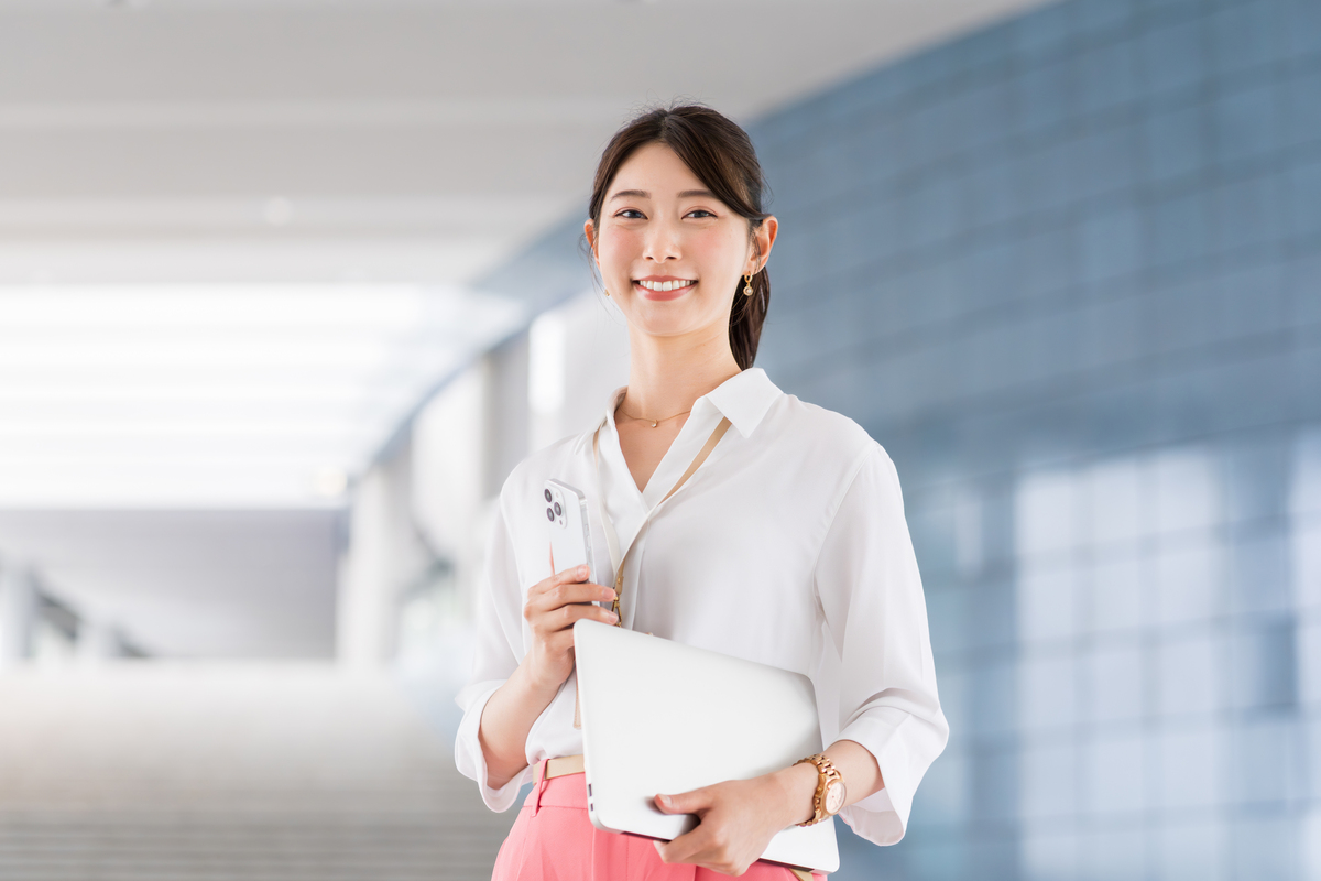 女生最受欢迎的职业：教师、医生、公务员、设计师