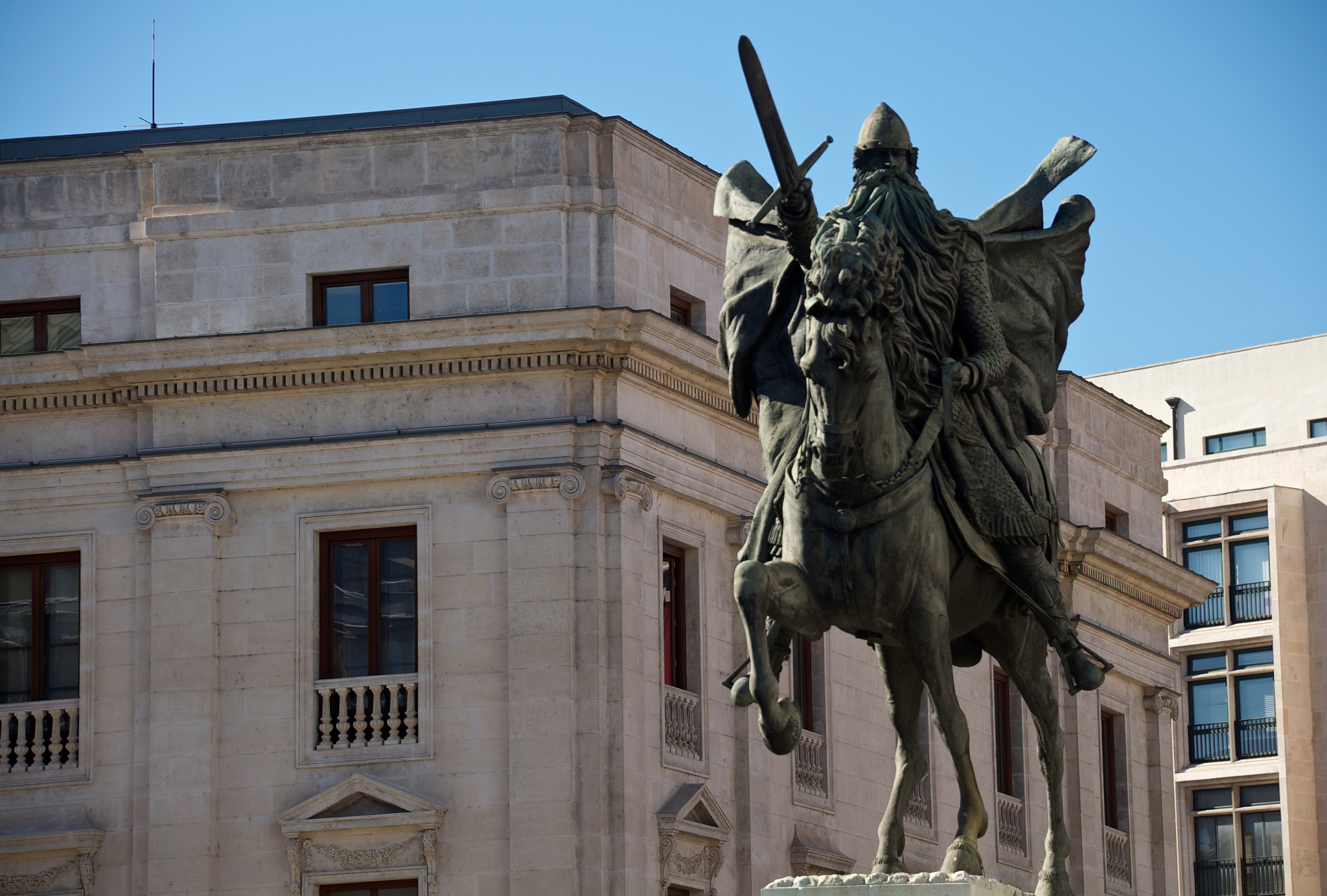 省政府奖学金申请理由 | 追求卓越，服务社会