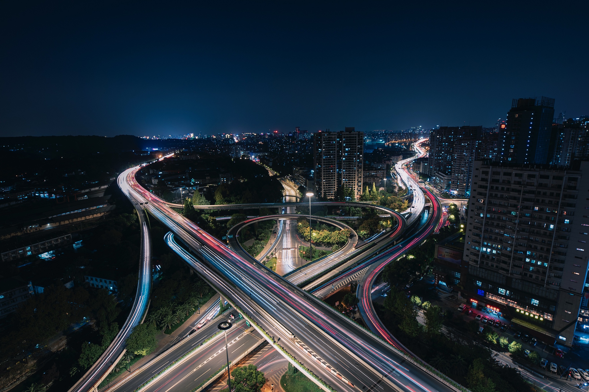 大学生对立志复兴伟业踔厉奋发前行的理解？不少于5000字