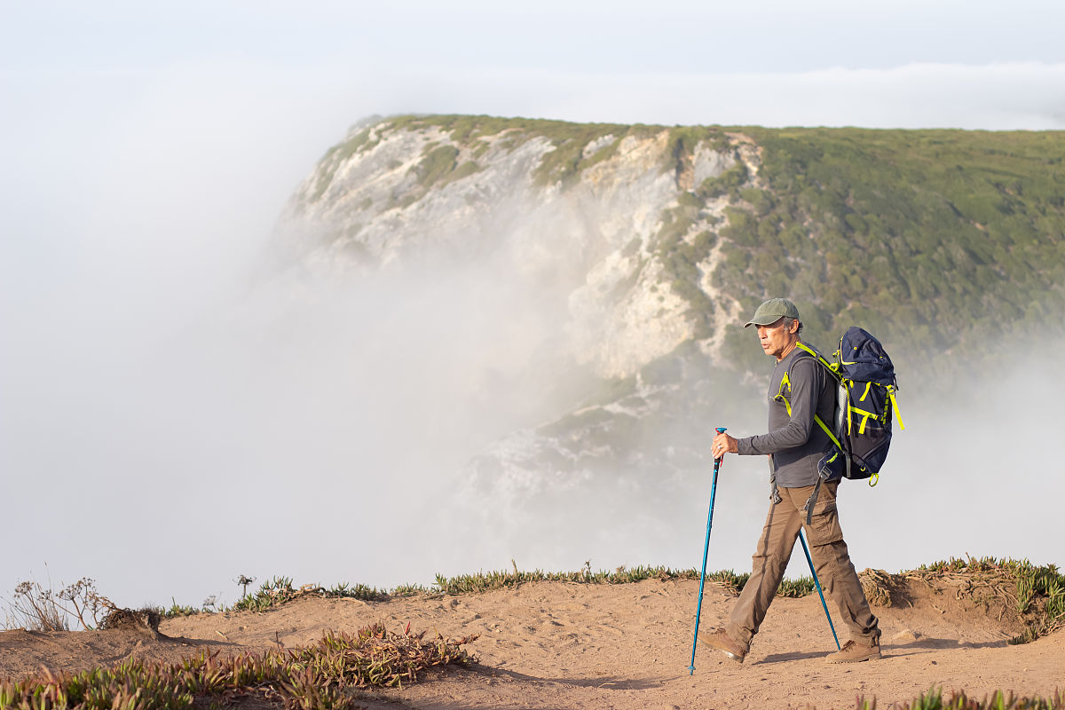 编一个男生发现新大陆的故事