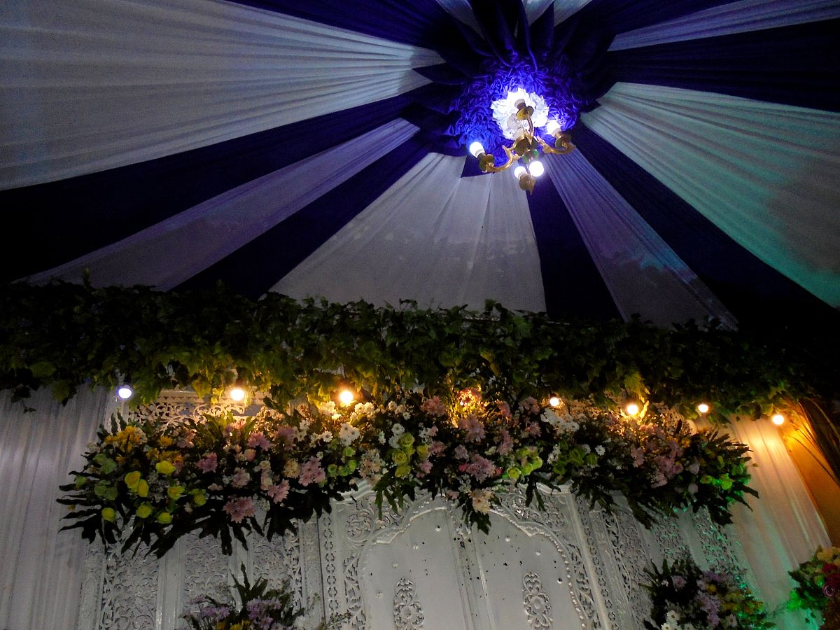 请600字博客文章主题是：如何制造浪漫