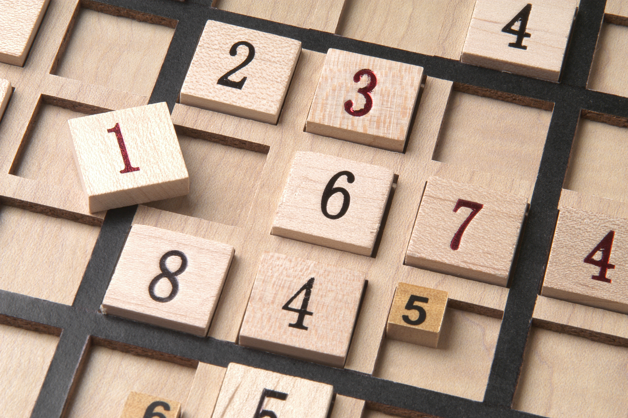 列举出目前只能用蛮力策略算法求解的问题实例