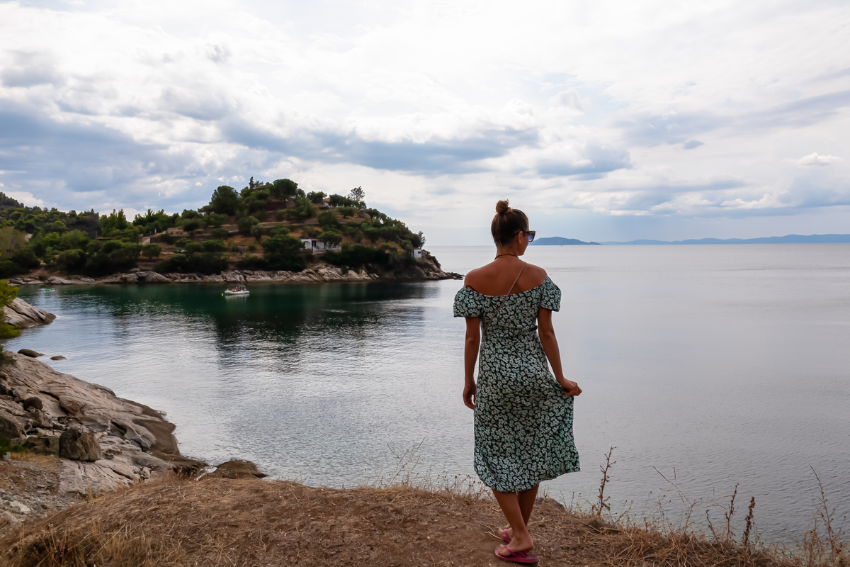 1200字关于摄影旅行：如何用镜头记录美丽的旅程？