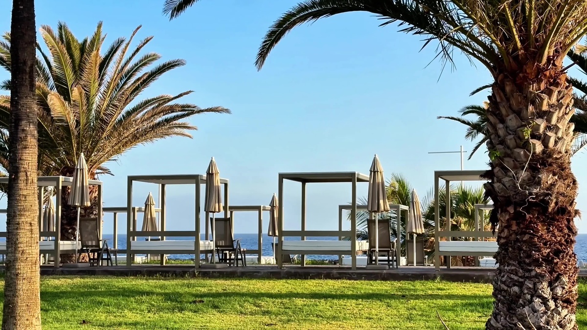 热带沙滩营地设计：打造度假天堂