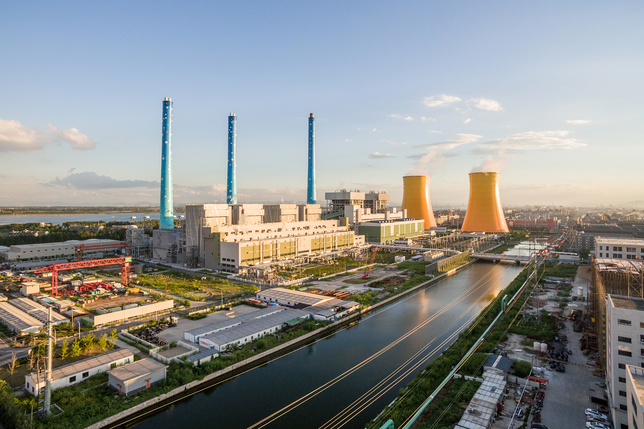 华电宁夏能源：宁夏最大能源企业，清洁能源领跑者