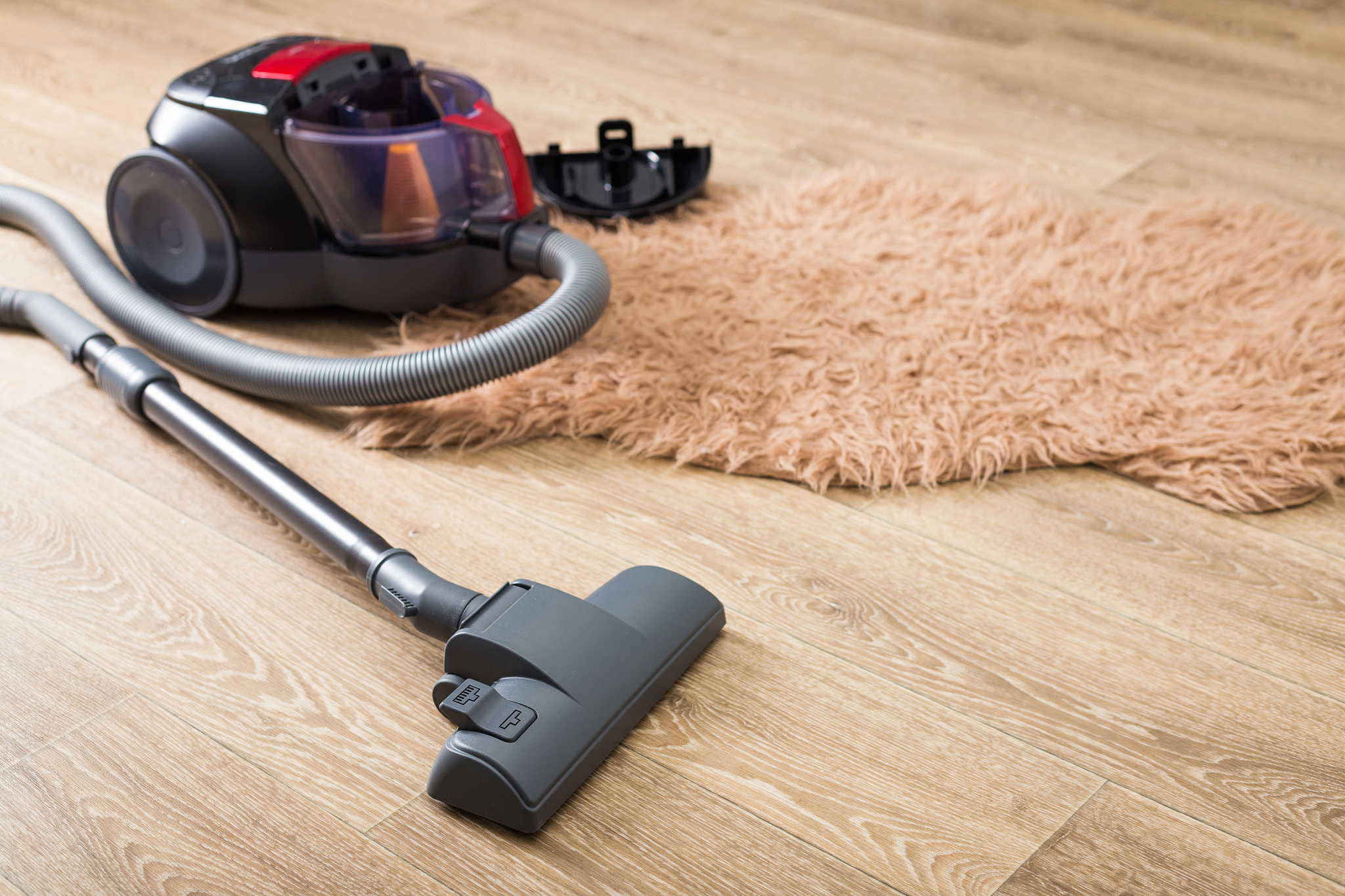 请650字的博客文章主题是：家庭用吸尘器哪种实用