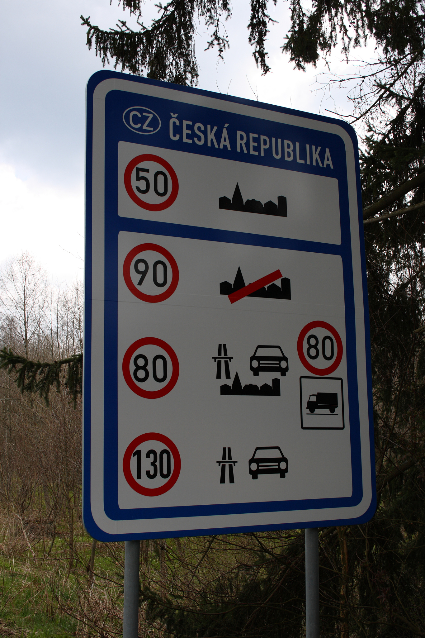 黄牌车和蓝牌车的区别是什么？ - 深入了解两者的区别和用途