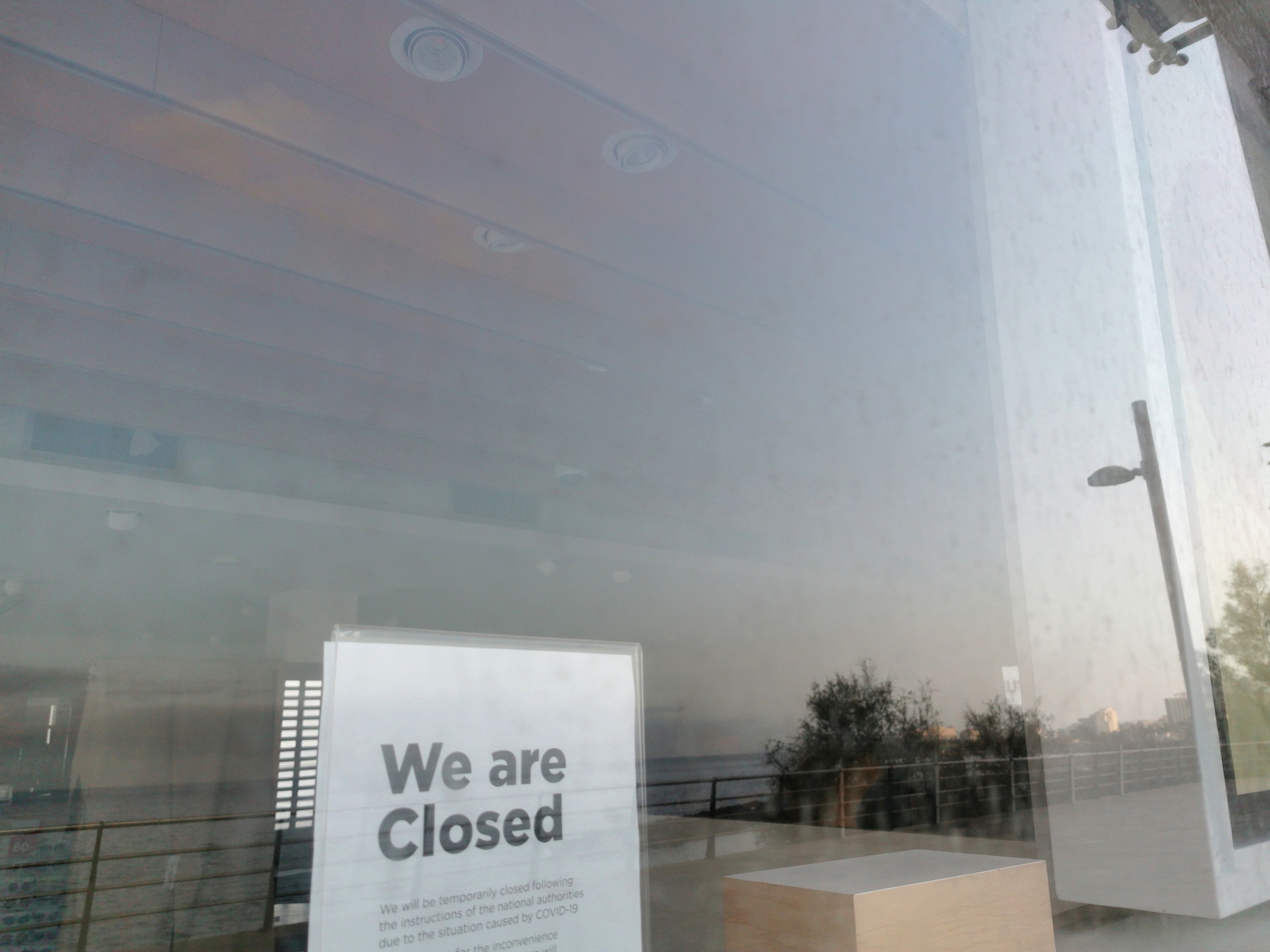 closed notice