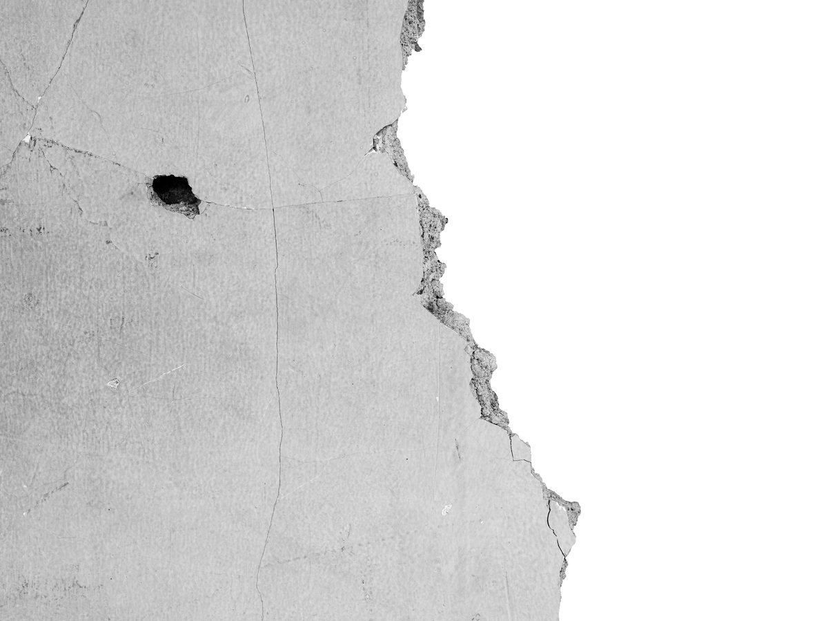 请阐述《土木工程中混凝土结构裂缝的产生原因及防治措施》的提纲：