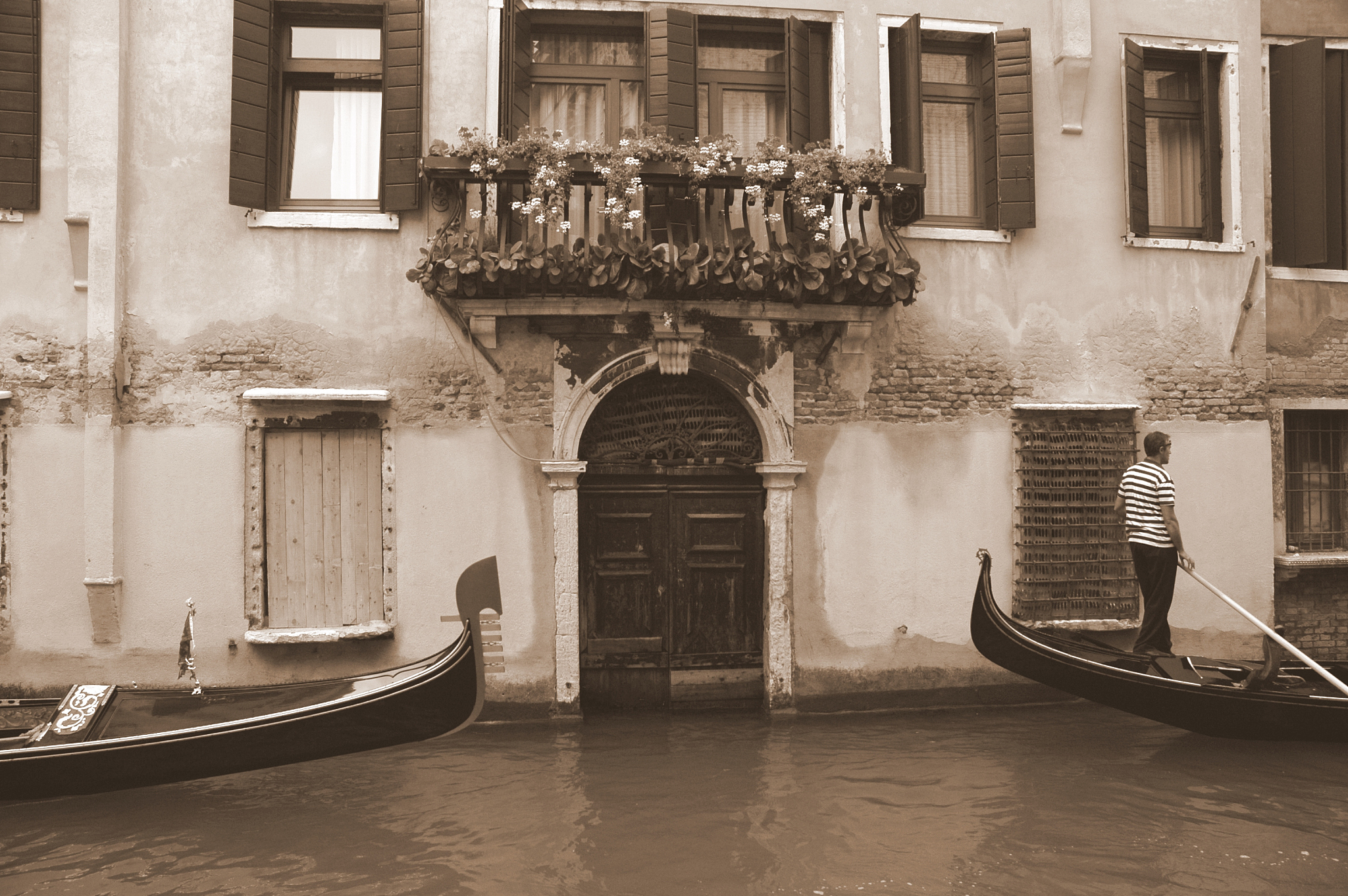 洛阳旅游学校2023年招生联系方式怎么样