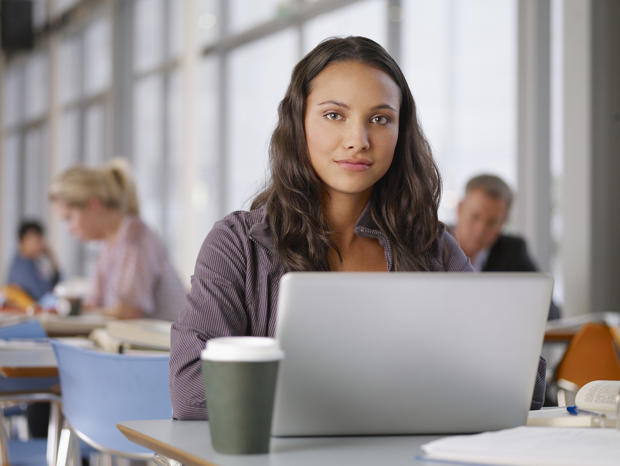 2023年安陆深蓝电子工业技术学校招生专业及学校介绍