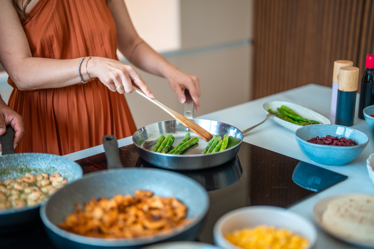 制作美味吃饭视频的10个步骤，轻松吸引观众！
