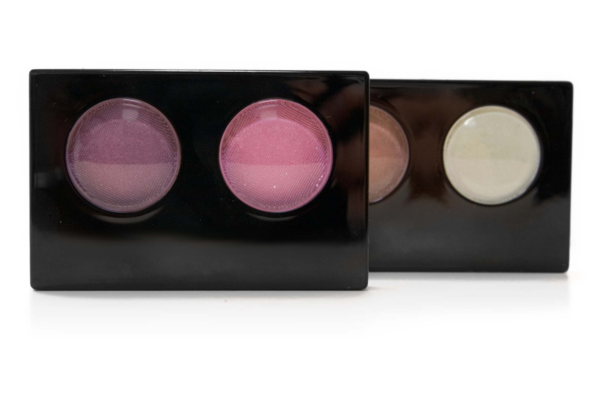 以Beauty Tips How to Get Rid of Dark Circles主题写一篇不少于1500字的英文文章并提炼3个关键词。